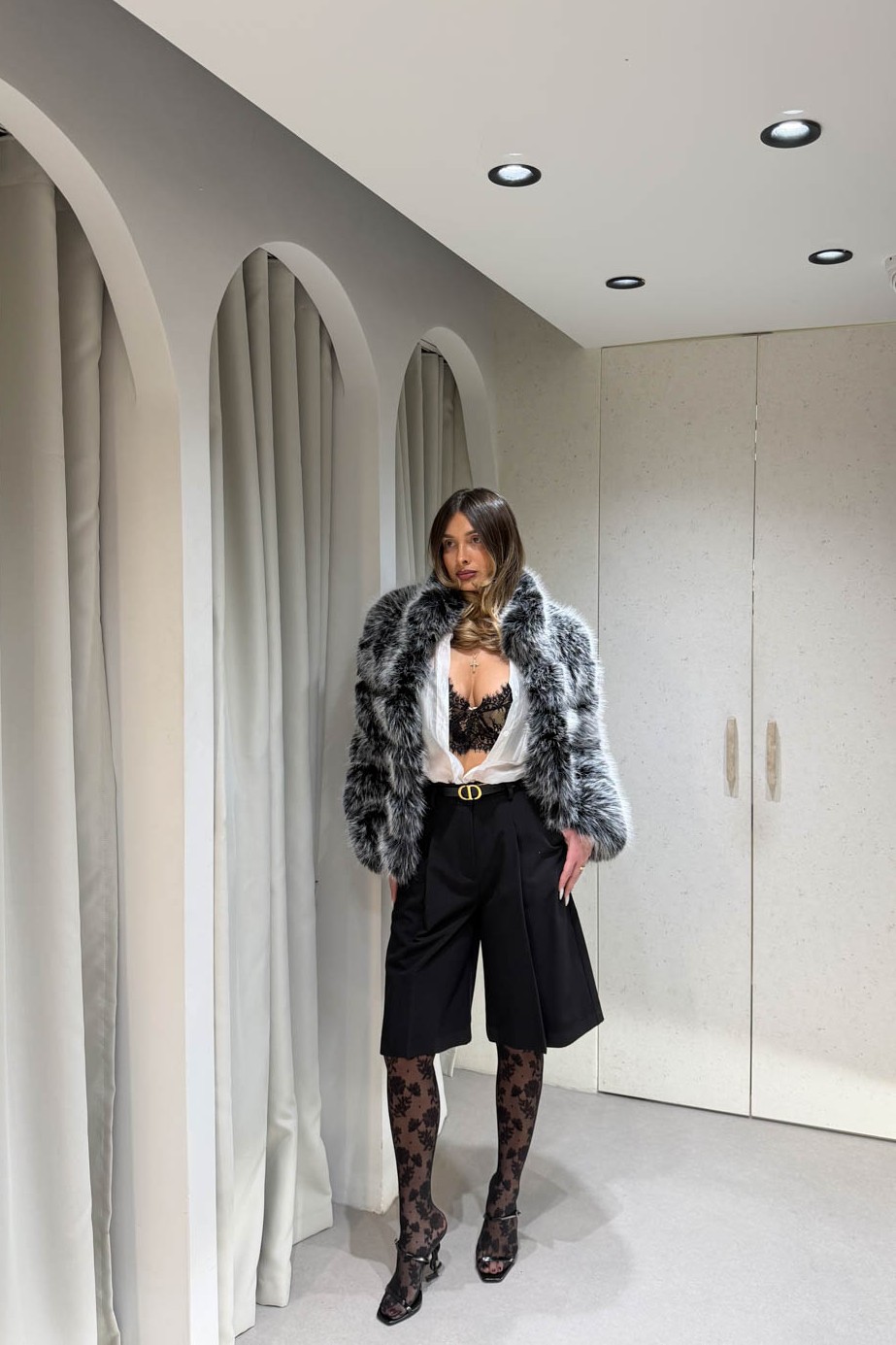 Γούνα Crop Ασπρόμαυρη