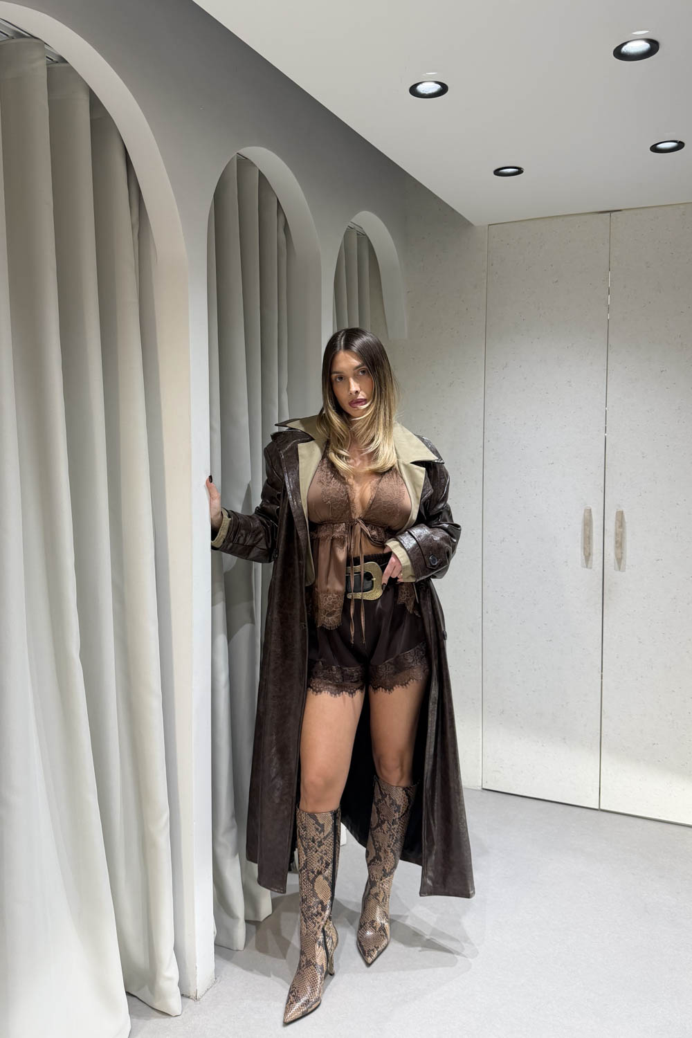 Καμπαρντίνα Δερματίνη Μακρυά