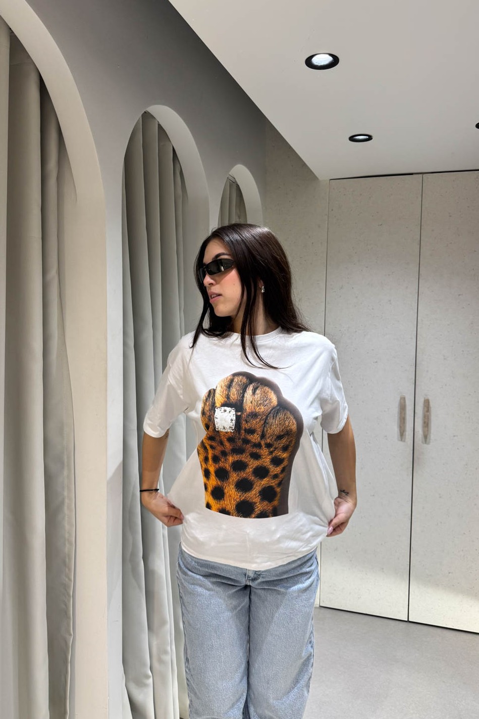 T-shirt Tiger Feet with Ring