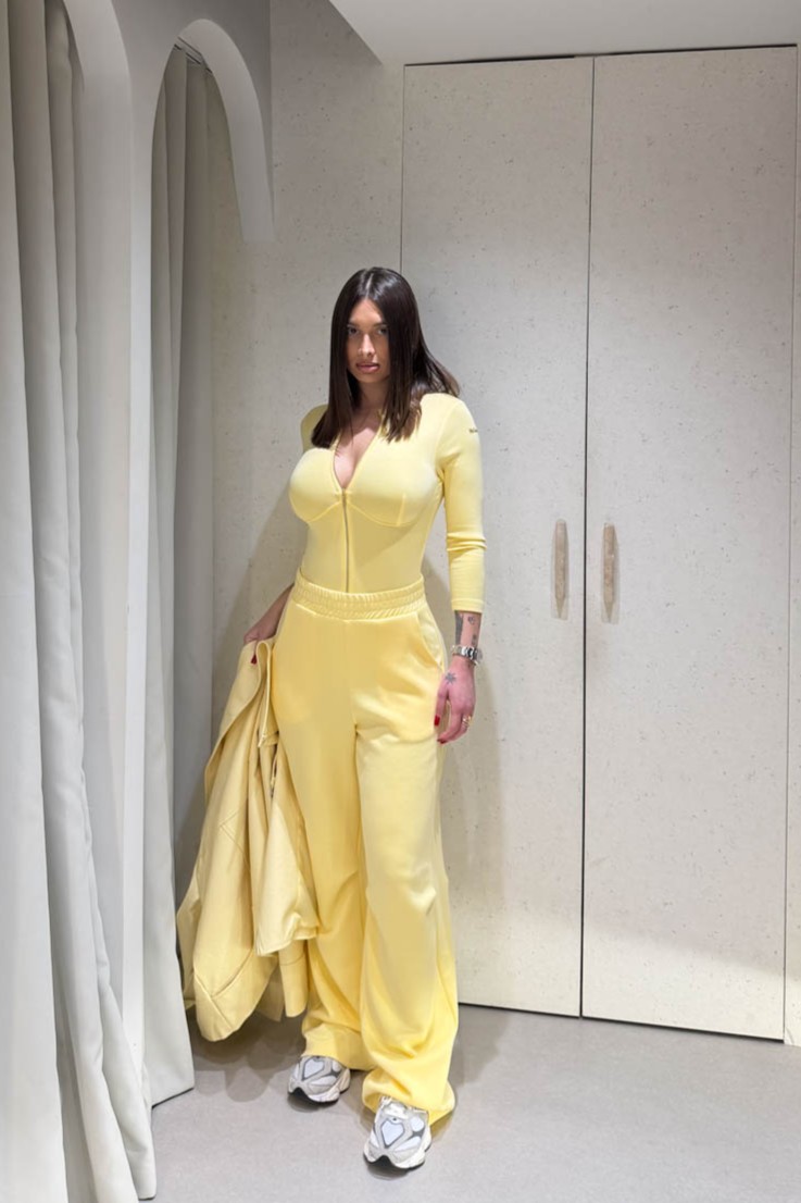 Φόρμα Ίσια Λεμονί